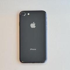 iPhone ブラック 背面にひび割れあり iPhoneの背面ガラス割れの放置は危険！その理由や応急処置を解説