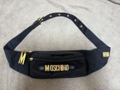 美品　希少　MOSCHINO モスキーノ　ボディバッグ 黒　ゴールド　ビッグロゴ 楽天市場】MOSCHINOモスキーノ ベルトビックロゴ入り ナイロン