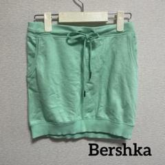 【Bershka】ベルシュカ　ミントグリーン スウェットタイトスカートのサムネイル
