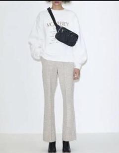 【新品】HIGH WAIST FLARE パンツ ホワイト moussy