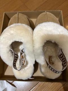 UGG ファーパンプス美品ピンク25センチほぼ未使用アグ本日特価！