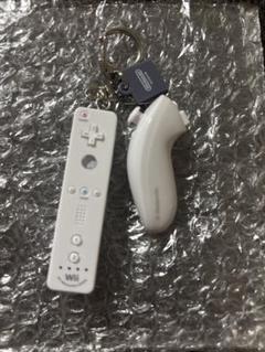 ニンテンドーミュージアム　Wiiリモコン・ゲームボーイ キーホルダー2個セット ニンテンドーミュージアム Wiiリモコンキーホルダー - メルカリ