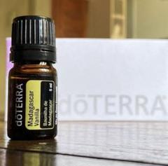 新品未開封　正規品　doTERRA ドテラ　マダガスカルバニラ　バニラ5ml 新品 未開封】ドテラ doTERRA マダガスカルバニラ