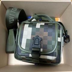 LOUIS VUITTON 迷彩柄ショルダーバッグ