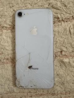 iPhone 8 ホワイト 画面・背面ひび割れ ジャンク品 iPhone 8 シルバー 本体 背面ひび割れ ジャンク品 - メルカリ