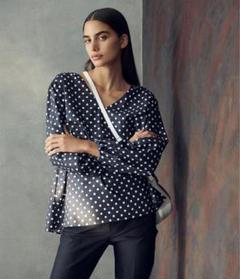 セオリーリュクス　絹100% 総柄　ロングシャツブラウス Theory luxe - セオリーリュクス 23年製 ドット柄 ボウタイ