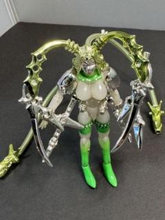 ミクロマン アクロイヤーX2 ファントム メダルグ エルザ プラーナ 最終値下げ ミクロマン200X アクロイヤーX-2のアクロファントムをゲット