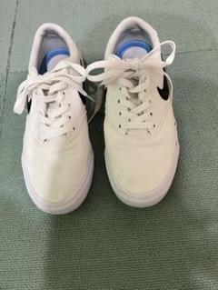 Nike SB ホワイト スニーカーのサムネイル