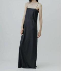 匿名配送　新品未使用タグ付き　yobiotop ロングニットドレス　ブラック yo biotop Lingerie ロングニットドレスの通販 by ♡｜ラクマ