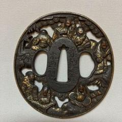 鍔 藻柄子入道宗典製 武者図透鍔 鉄地 地透 金銀色絵象嵌 金銀布目象嵌 霧箱 鍔 藻柄子入道宗典製 武者図透鍔 鉄地 地透 金銀色絵象嵌 金銀