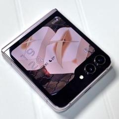 【美品☆】Galaxy Zflip 5 ラベンダー 256GB 保護フィルムつき 美品☆】Galaxy Zflip 5 ラベンダー 256GB 保護フィルムつき