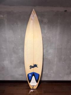 6.1ft. Slater Boardsショートボード onフィンのサムネイル