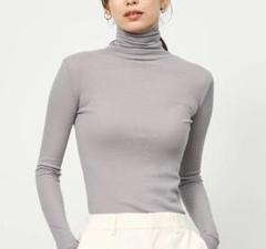 SOÉJUソージュカシミヤ混タートルネックカットソーサイズL　YELLOW カシミヤ混タートルネックカットソー - SOÉJU online store