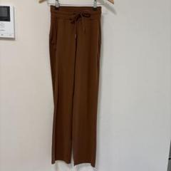lululemon フレアパンツ