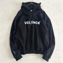 美品 VELENCE ロゴフーディ パーカー 黒 ブラック L ゆったり タイ製 美品 VELENCE ロゴフーディ パーカー 黒 ブラック L ゆったり