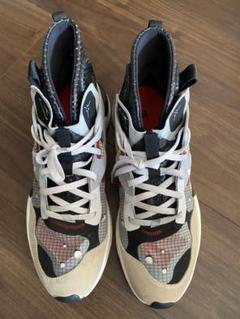 スポーツシューズ ハイカット 黒 赤 グレー ベージュ