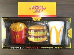 マクドナルド 限定版 フィギュアセット マクドナルド×新世紀エヴァンゲリオン、奇跡の変形ロボ