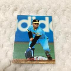 プロ野球カード　岡田彰布　1982 No.77 カルビー 1982年 岡田彰布 プロ野球カード No.307 - メルカリ