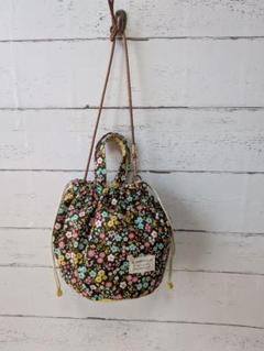 巾着型ショルダーバッグ　花柄　　ブラウン　ハンドメイド