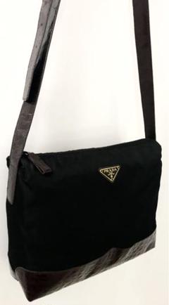 PRADA ショルダーバッグ 男女兼用 三角プレートブランドロゴ ほぼ美品