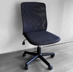 オフィスチェア《ハイバック 高さ調整機能付き 黒 メッシュ リラックス 中古》