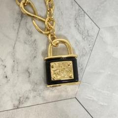 Vivienne Westwood｜パドロックネックレス　ゴールド×ブラック