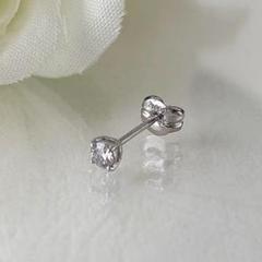 376【ポンテヴェキオ】Pt900 ダイヤモンド　0.10ct ピアス　片方のサムネイル