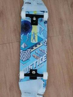 【新品】人気のETエイリアンスケートボード