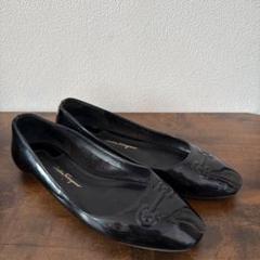 Salvatore Ferragamo フラットシューズ レッド　6 1/2 D Authentic Salvatore Ferragamo Calfskin Red Leather Kitten