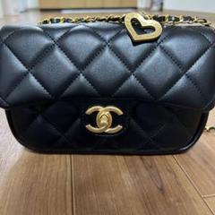 CHANEL ブラック レザー ショルダーバッグのサムネイル