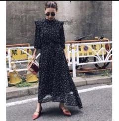 AMERI POWER SHOULDER FRILL DRESS 星柄 Ameri（アメリ）の「POWER SHOULDER FRILL DRESS（ワンピース
