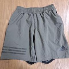 adidas　ハーフパンツ