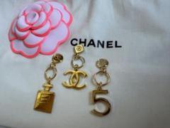 CHANEL ホリデー チャーム ブローチ 2025年最新】chanelホリデーチャームの人気アイテム - メルカリ