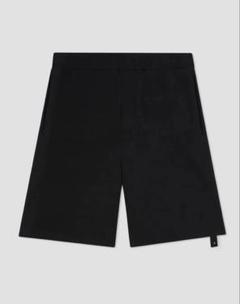 ハーフ・ショートパンツ Oamc Short trousers ブラック（黒）系 OAMC(オーエーエムシー) ハーフ・ショート