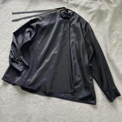 【美品】　LOHEN ローヘン　ブライトサテン　フロントタックブラウス　ブラック