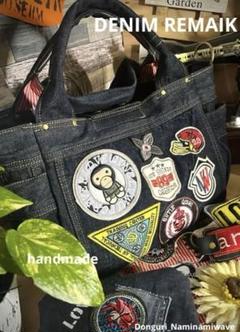 デニムリメイク❤️衿つき×ワッペンいっぱい2wayデニムバック・ポーチ・タッセル付 デニムリメイク❤️衿つき×ワッペンいっぱい2wayデニムバック