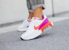 NIKE VERONA★27.5㌢NIKEスニーカー★AIRMAX