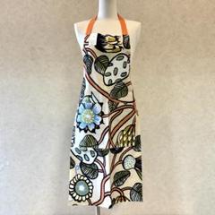 マリメッコ 2025年　新作　Tiara ティアラ　エプロン Tiara エプロン | Erja Hirvi | Marimekko (マリメッコ) 日本