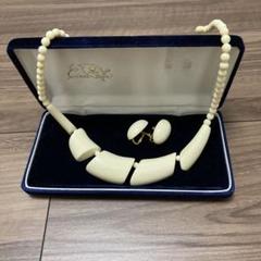 アイボリー ネックレスとイヤリング セット