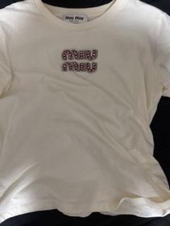 miu miu ストーン装飾 Tシャツ クリーム miu miu ストーン装飾 Tシャツ クリーム - メルカリ