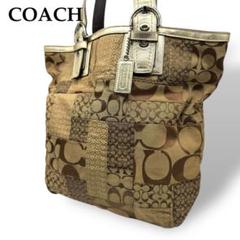 美品 COACH トートバッグ パッチワーク シグネチャー チャーム付