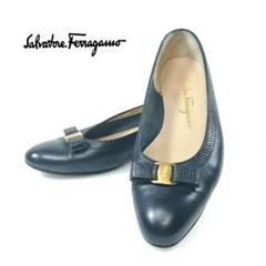 【美品】サルヴァトーレフェラガモ バレエシューズ 6 1/2 ヴァラ 白 美品 Salvatore Ferragamo ヴァラ 6 1/2 バレエシューズ - メルカリ
