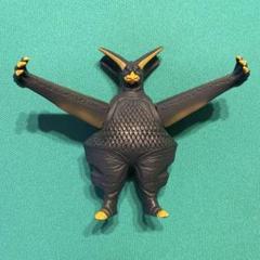 特撮ソフビキット　再生怪獣　ギエロン星獣 特撮ソフビキット 再生怪獣 ギエロン星獣 - メルカリ