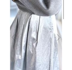 未使用タグ付★she tokyo anna platinamスカートシルバー36 未使用タグ付☆she tokyo anna platinamスカートシルバー36