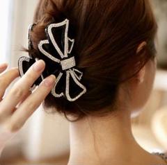 バナナクリップ 大 大きめ リボン ヘアクリップ シンプル ヘアアクセサリー 髪留め 髪飾り おしゃれ 人気 ブランド 結婚式 Viragio ヴィラジオ Vi 1 3の中古 未使用品を探そう メルカリ