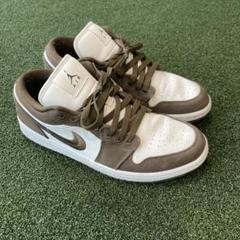 NIKE Air Jordan スニーカー ホワイト/オリーブ