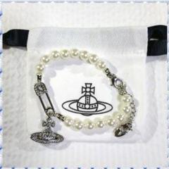 LUCKY四葉ブレスレットヴィヴィアンウエストウッド