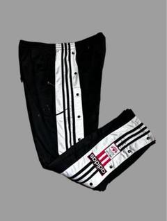 90s アディダス　トラックパンツ　万国旗タグ