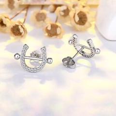 021Pm【高品質】馬蹄ピアス SV スティック ホースシュー 競馬
