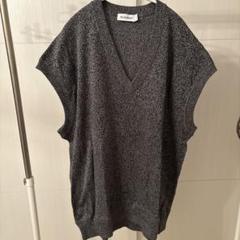 【さらに値下げ】JIL SANDER Vネック スリーブレスニットのサムネイル